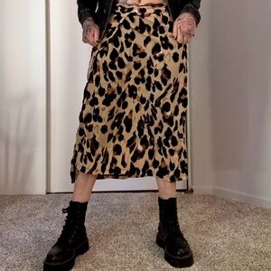 Sarong-Style Wrap Leopard Print Midi Skirt